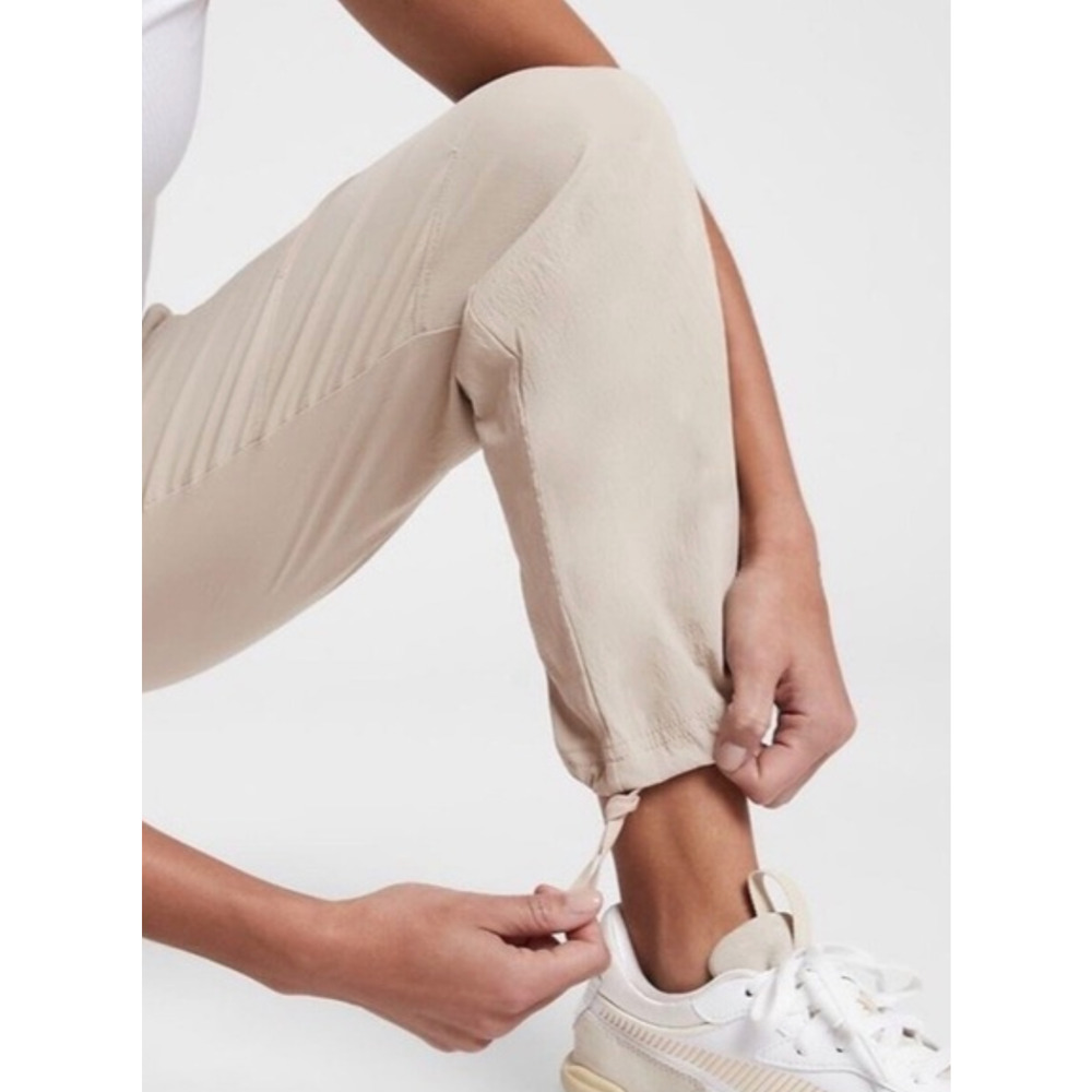 ATHLETA Womens' Trekkie Utility Cargo Pant Ecru Plus Size 26 $98 Gorpcore Hike - Picture 8 of 10